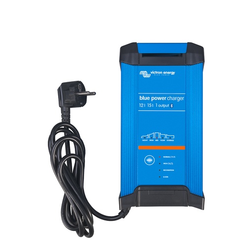 [BPC121542002] Blue Smart IP22 Charger 12/15 (1)