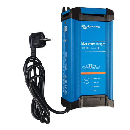 [BPC122042002] Blue Smart IP22 Charger 12/20(1) 230V CEE 7/7