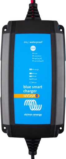 [BPC122531124] Blue Smart IP65 Charger 12/25 + DC connector